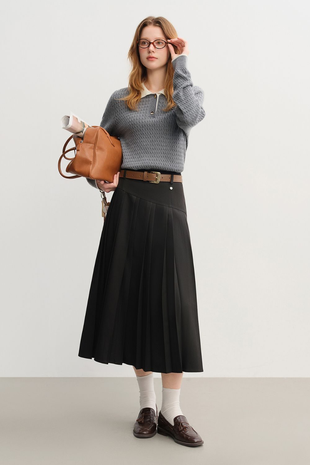 Auvrelia Elegant Mid-Length Pleated Skirt